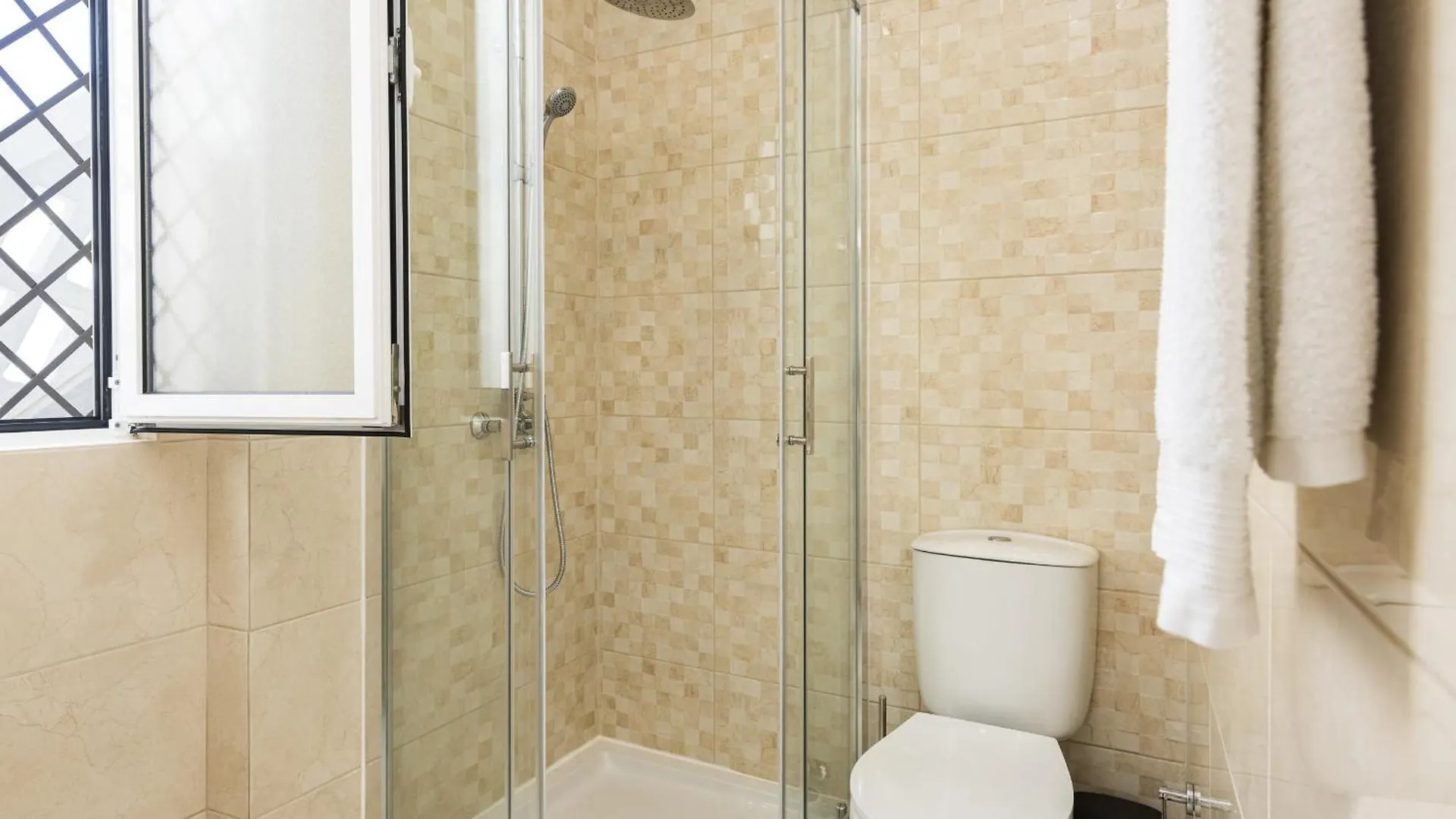 City Rooms - Roma - Private Room By Hd Faro Portugal