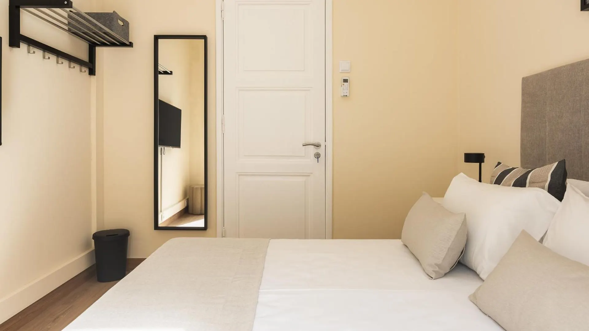 City Rooms - Roma - Private Room By Hd Faro Portugal